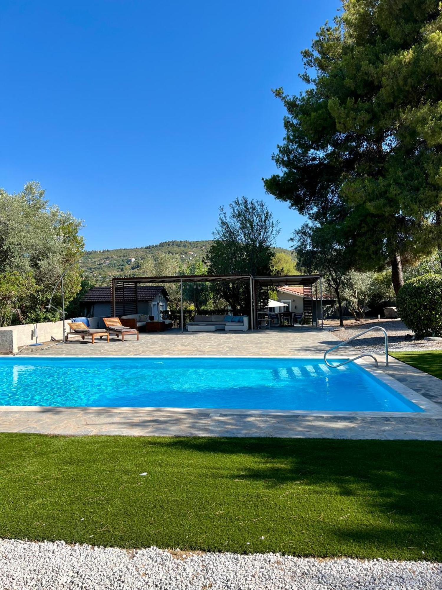 Villa Terrina Agioi Apostoloi (Attica) Exterior foto